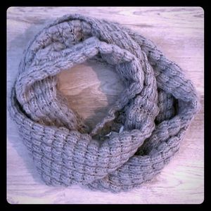 Aeropostale light grey scarf